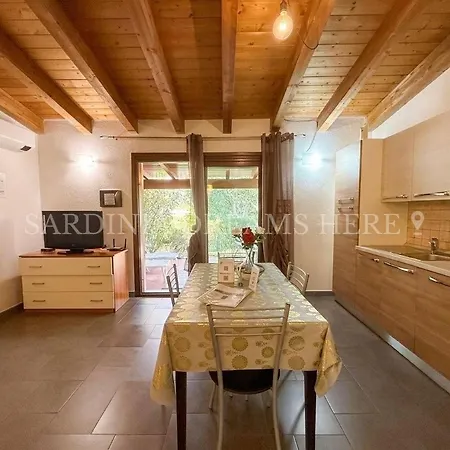 Sapphire With Pool And Private Parking Casa vacanze