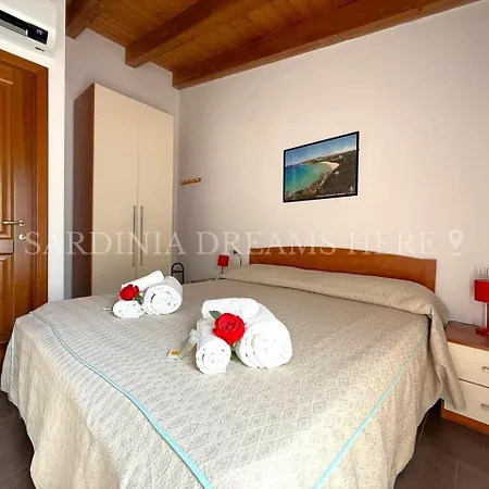 Sapphire With Pool And Private Parking Dom wakacyjny Costa Paradiso